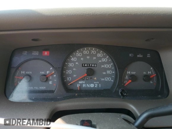 2001 Mercury Grand Marquis LS z VIN 2MEFM75W91X664545, wystawiony jako Copart lot #59572735 z przebiegiem 141 785 mil mil oraz Czysty tytuł • Clean title. Historia ofert i sprzedaży dostępna na DreamBid. Obrazek 9.