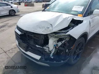 2021 Chevrolet Blazer LT z VIN 3GNKBCRS3MS576373, wystawiony jako IAAI lot #41538823 z przebiegiem 89 181 mil mil oraz . Historia ofert i sprzedaży dostępna na DreamBid. Obrazek 6.