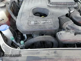 2017 Ford Fusion Hybrid Titanium с VIN 3FA6P0RUXHR317569, выставлен на аукционе Copart как лот 69188155 с пробегом 113 813 миль миль и Списание • Salvage title. История ставок и продаж доступна на DreamBid. Изображение 13.