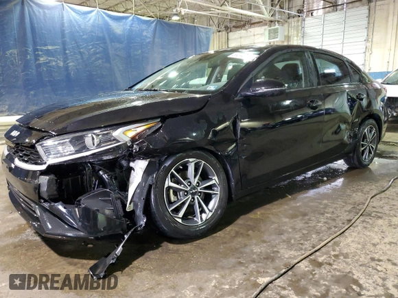 2023 Kia Forte LXS with VIN 3KPF24AD5PE525263, listed as a Copart auction lot 89342535 with 38,119 mi miles and Salvage Title. Bid and sale history available at carsss.com. Image 1.