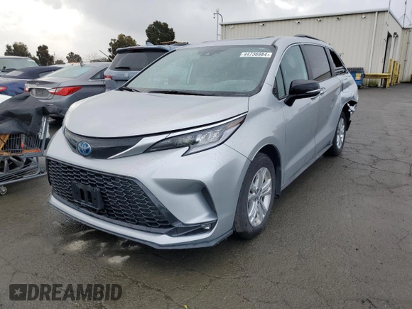 2023 Toyota Sienna XSE 25th Anniversary with VIN 5TDCSKFC5PS085199, listed as a Copart auction lot 44736984 with 20,308 mi miles and . Bid and sale history available at DreamBid. Image 1.