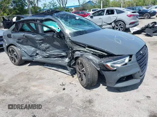 2020 Audi A3 S line Premium z VIN WAUBEGFF4LA000397, wystawiony jako IAAI lot #42237992 z przebiegiem 53 241 mil mil oraz . Historia ofert i sprzedaży dostępna na DreamBid. Obrazek 1.