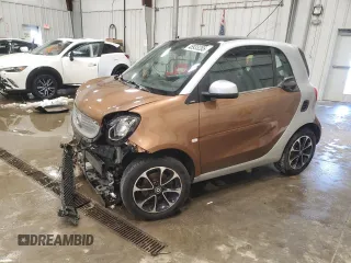 2016 Smart fortwo Passion with VIN WMEFJ5DA1GK076351, listed as a Copart auction lot 48935285 with 45,277 mi miles and Non Repairable. Bid and sale history available at DreamBid. Image 1.