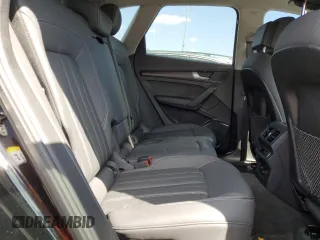 2021 Audi Q5 Premium with VIN WA1AAAFY0M2093580, listed as a Copart auction lot 68907334 with 9,755 mi miles and Salvage Title. Bid and sale history available at carsss.com. Image 11.