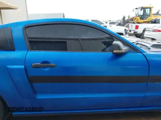 2007 Ford Mustang GT Deluxe with VIN 1ZVHT82HX75237407, listed as a IAAI auction lot 42582107 with 228,630 mi miles and . Bid and sale history available at DreamBid. Image 13.