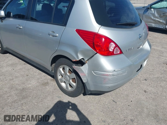 2009 Nissan Versa 1.8 SL with VIN 3N1BC13E39L474041, listed as a IAAI auction lot 41739792 with 43,781 mi miles. Bid and sale history available at carsss.com. Image 6.