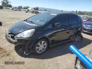 2011 Honda Fit Sport z VIN JHMGE8H51BC017985, wystawiony jako Copart lot #58251935 z przebiegiem 178 370 mil mil oraz Szkody całkowita. Historia ofert i sprzedaży dostępna na DreamBid. Obrazek 1.
