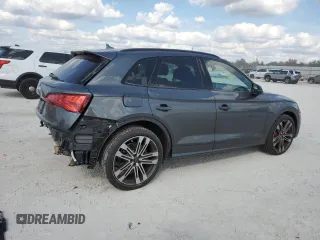 2020 Audi SQ5 Prestige with VIN WA1C4AFY1L2120722, listed as a Copart auction lot 44061195 with Not Provided miles and Salvage Title. Bid and sale history available at DreamBid. Image 3.
