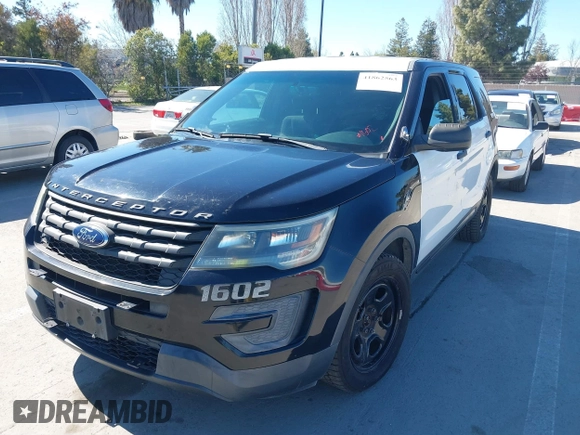 2016 Ford Police Interceptor Utility z VIN 1FM5K8AT7GGC36763, wystawiony jako IAAI lot #41862563 z przebiegiem 87 276 mil mil oraz . Historia ofert i sprzedaży dostępna na DreamBid. Obrazek 6.