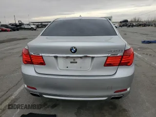 2009 BMW 7 Series 750Li with VIN WBAKB83529CY62069, listed as a Copart auction lot 44820915 with 123,684 mi miles and Salvage title. Bid and sale history available at DreamBid. Image 6.