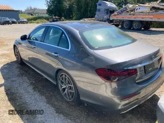 2022 Mercedes-Benz E 350 z VIN W1KZF8EB6NB019510, wystawiony jako Copart lot #52361475 z przebiegiem Nie podano mil oraz Nie do naprawy • Non repairable. Historia ofert i sprzedaży dostępna na DreamBid. Obrazek 2.