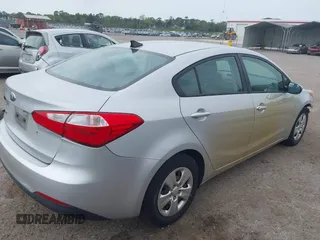 2015 Kia Forte LX with VIN KNAFK4A66F5407229, listed as a IAAI auction lot 41865696 with 124,232 mi miles. Bid and sale history available at carsss.com. Image 4.
