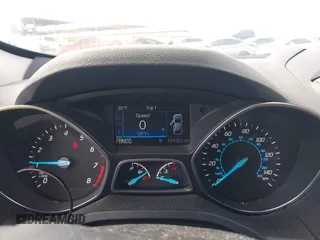 2016 Ford Escape SE with VIN 1FMCU0GX4GUC56208, listed as a IAAI auction lot 42173482 with 124,325 mi miles and . Bid and sale history available at carsss.com. Image 7.