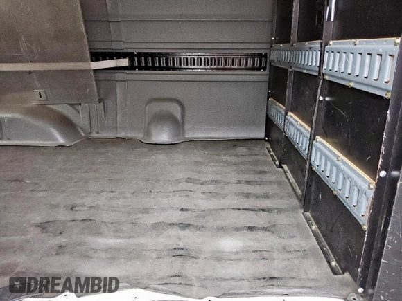 2013 Ford Econoline Cargo Commercial с VIN 1FTSE3EL8DDB18374, выставлен на аукционе Copart как лот 58964135 с пробегом 103 690 миль миль и Чистый • Clean title. История ставок и продаж доступна на DreamBid. Изображение 11.