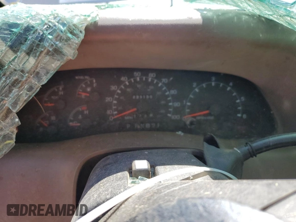 1999 Ford Super Duty F-250 XL with VIN 1FTNW21S8XEE34633, listed as a Copart auction lot 69438264 with 233,135 mi miles and Non Repairable. Bid and sale history available at carsss.com. Image 9.