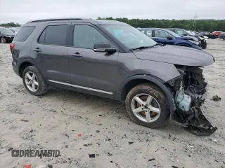 2017 Ford Explorer XLT z VIN 1FM5K8D84HGC98615, wystawiony jako Copart lot #58416405 z przebiegiem 171 431 mil mil oraz Szkoda całkowita • Salvage title. Historia ofert i sprzedaży dostępna na DreamBid. Obrazek 4.