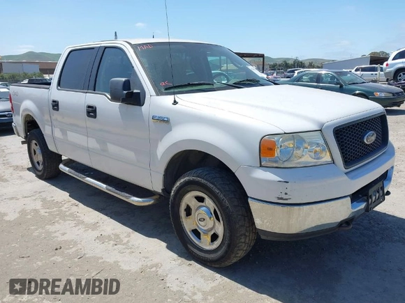 2005 Ford F-150 XLT with VIN 1FTPW145X5KD57271, listed as a IAAI auction lot 42062146 with 279,425 mi miles. Bid and sale history available at carsss.com. Image 1.