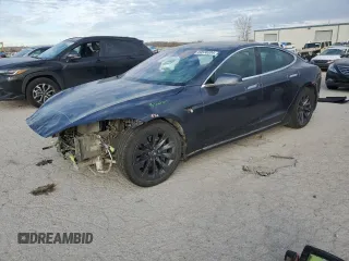 2019 Tesla Model S 75D z VIN 5YJSA1E26KF311684, wystawiony jako Copart lot #84538004 z przebiegiem 165 323 mil mil oraz Szkoda całkowita • Salvage title. Historia ofert i sprzedaży dostępna na DreamBid. Obrazek 1.