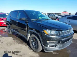 2018 Jeep Compass Sport with VIN 3C4NJCAB3JT368651, listed as a IAAI auction lot 40860158 with 69,801 mi miles. Bid and sale history available at carsss.com. Image 1.