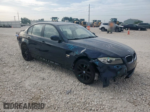 2010 BMW 3 Series 328i xDrive with VIN WBAPK5C57AA652894, listed as a Copart auction lot 62106955 with 114,310 mi miles and Salvage title. Bid and sale history available at DreamBid. Image 4.