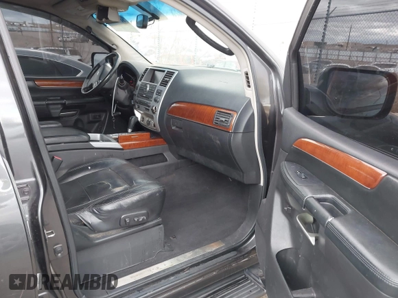 2008 Infiniti QX56 z VIN 5N3AA08C28N907317, wystawiony jako IAAI lot #41923002 z przebiegiem 173 165 mil mil oraz . Historia ofert i sprzedaży dostępna na DreamBid. Obrazek 5.