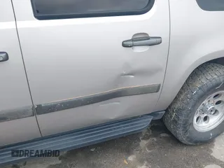 2007 Chevrolet Suburban LT с VIN 3GNFC16057G172472, выставлен на аукционе IAAI как лот 42716676 с пробегом 262 281 миль миль и . История ставок и продаж доступна на DreamBid. Изображение 6.