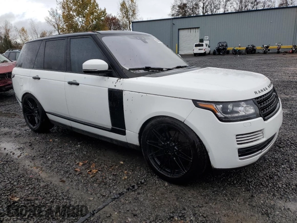 2017 Land Rover Range Rover with VIN SALGR2FK9HA360049, listed as a Copart auction lot 82036974 with 52,843 mi miles and Clean title. Bid and sale history available at DreamBid. Image 4.