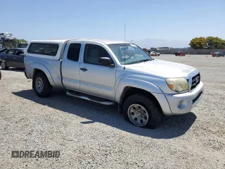 2005 Toyota Tacoma PreRunner with VIN 5TETU62N05Z047131, listed as a Copart auction lot 61256985 with 165,573 mi miles and Salvage title. Bid and sale history available at DreamBid. Image 4.