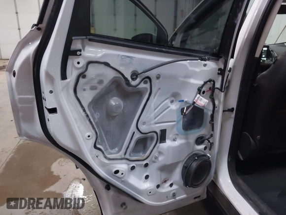 2013 Ford Escape Titanium с VIN 1FMCU9J96DUD54201, выставлен на аукционе IAAI как лот 42075287 с пробегом 147 923 миль миль и . История ставок и продаж доступна на DreamBid. Изображение 6.
