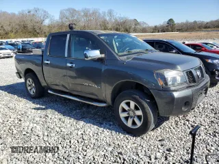 2005 Nissan Titan SE with VIN 1N6AA07A45N509323, listed as a Copart auction lot 43031055 with 383,377 mi miles and Clean Title. Bid and sale history available at DreamBid. Image 4.