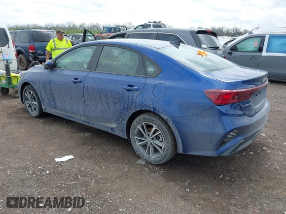 2024 Kia Forte LXS with VIN 3KPF24AD8RE735701, listed as a IAAI auction lot 42080715 with 21,401 mi miles and . Bid and sale history available at DreamBid. Image 3.