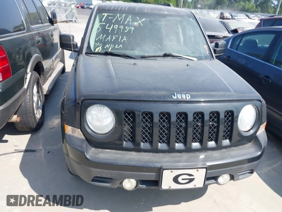2014 Jeep Patriot Latitude z VIN 1C4NJPFB9ED549989, wystawiony jako IAAI lot #42656294 z przebiegiem 89 945 mil mil oraz . Historia ofert i sprzedaży dostępna na DreamBid. Obrazek 6.