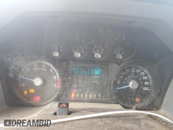 2014 Ford F-250 XL with VIN 1FT7W2A6XEEB36013, listed as a Copart auction lot 62713075 with 245,865 mi miles and Salvage title. Bid and sale history available at DreamBid. Image 9.