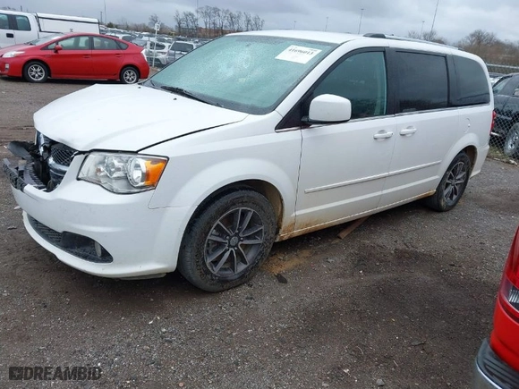 2017 Dodge Grand Caravan SXT with VIN 2C4RDGCG2HR600386, listed as a IAAI auction lot 41696013 with 196,948 mi miles. Bid and sale history available at carsss.com. Image 2.