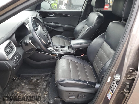 2019 Kia Sorento SX z VIN 5XYPK4A51KG591866, wystawiony jako Copart lot #47398695 z przebiegiem 119 126 mil mil oraz Szkoda całkowita • Salvage title. Historia ofert i sprzedaży dostępna na DreamBid. Obrazek 7.