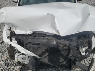 2017 Genesis G80 3.8L z VIN KMHGN4JE5HU167732, wystawiony jako Copart lot #61916625 z przebiegiem Nie podano mil oraz Szkoda całkowita • Salvage title. Historia ofert i sprzedaży dostępna na DreamBid. Obrazek 11.
