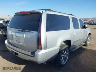 2013 Chevrolet Suburban LT with VIN 1GNSCJE04DR276690, listed as a IAAI auction lot 41725311 with 251,888 mi miles. Bid and sale history available at carsss.com. Image 4.