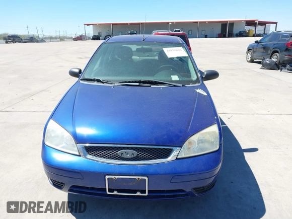 2006 Ford Focus S with VIN 1FAFP34N86W184015, listed as a IAAI auction lot 41832666 with 75,967 mi miles and . Bid and sale history available at carsss.com. Image 6.