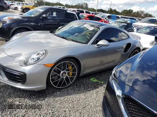 2017 Porsche 911 Turbo S z VIN WP0AD2A9XHS166494, wystawiony jako Copart lot #74933074 z przebiegiem Nie podano mil oraz Nie do naprawy • Non repairable. Historia ofert i sprzedaży dostępna na DreamBid. Obrazek 1.