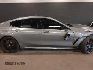 2024 BMW 8 Series 840i z VIN WBAGV4C07RCP08452, wystawiony jako IAAI lot #42195950 z przebiegiem 11 860 mil mil oraz . Historia ofert i sprzedaży dostępna na DreamBid. Obrazek 13.
