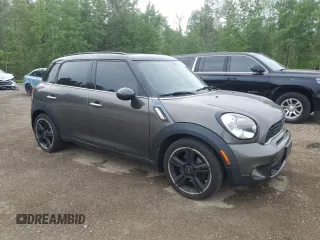 2012 MINI Countryman S with VIN WMWZC5C52CWL60422, listed as a Copart auction lot 61420495 with 252,182 mi miles and Clean title. Bid and sale history available at DreamBid. Image 4.