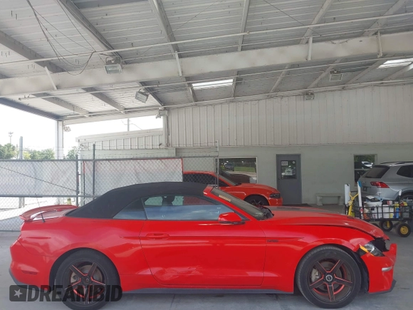 2018 Ford Mustang EcoBoost Premium с VIN 1FATP8UH7J5142475, выставлен на аукционе IAAI как лот 42670716 с пробегом 89 974 миль миль и . История ставок и продаж доступна на DreamBid. Изображение 13.