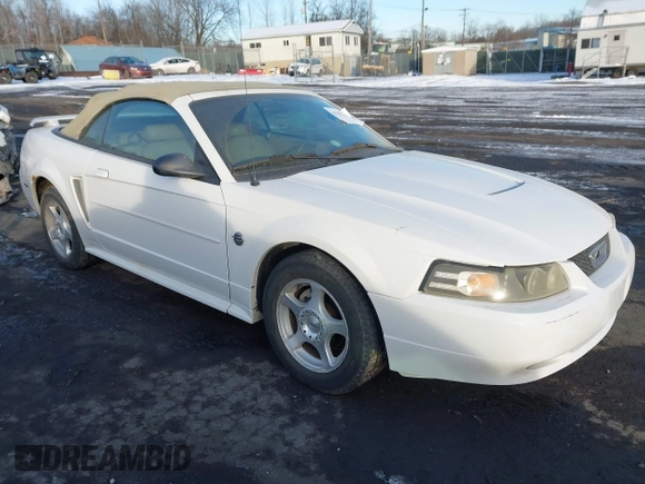 2004 Ford Mustang Deluxe with VIN 1FAFP446X4F214949, listed as a IAAI auction lot 41386560 with 172,410 mi miles. Bid and sale history available at carsss.com. Image 1.