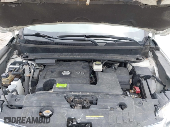 2013 Nissan Pathfinder S with VIN 5N1AR2MM4DC678284, listed as a IAAI auction lot 42149336 with 186,213 mi miles. Bid and sale history available at carsss.com. Image 10.