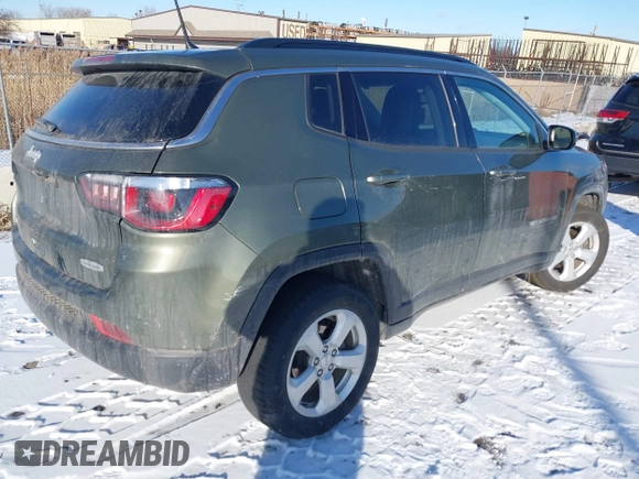 2018 Jeep Compass Latitude with VIN 3C4NJDBB6JT366543, listed as a IAAI auction lot 41553049 with 123,251 mi miles. Bid and sale history available at carsss.com. Image 4.