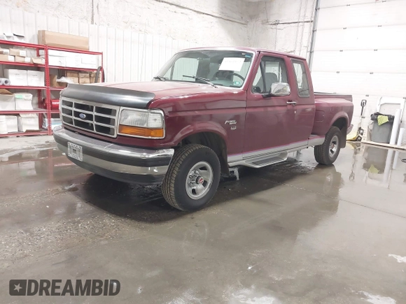 1993 Ford F-150 z VIN 1FTEX14NXPKA08103, wystawiony jako IAAI lot #41861872 z przebiegiem 153 947 mil mil oraz . Historia ofert i sprzedaży dostępna na DreamBid. Obrazek 2.
