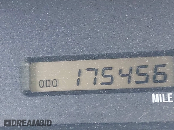 2001 Toyota Avalon XL z VIN 4T1BF28B31U159772, wystawiony jako IAAI lot #41622587 z przebiegiem 175 456 mil mil oraz . Historia ofert i sprzedaży dostępna na DreamBid. Obrazek 7.