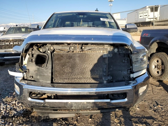 2014 Ram 3500 Laramie with VIN 3C63R3JL9EG169568, listed as a Copart auction lot 42746365 with 237,616 mi miles and Salvage Title. Bid and sale history available at carsss.com. Image 5.