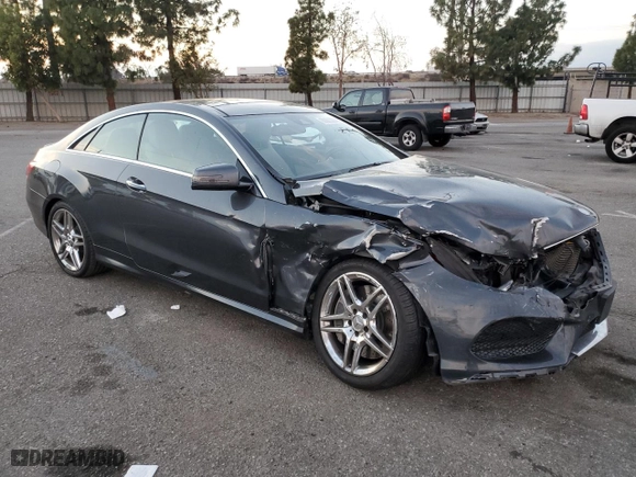2014 Mercedes-Benz E-Class E 550 with VIN WDDKJ7DB2EF227369, listed as a Copart auction lot 86663354 with 60,457 mi miles and Salvage Title. Bid and sale history available at carsss.com. Image 4.