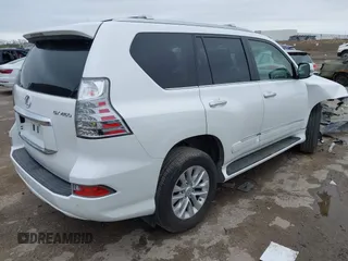 2015 Lexus GX 460 with VIN JTJBM7FX0F5118200, listed as a IAAI auction lot 41953571 with 100,939 mi miles and . Bid and sale history available at carsss.com. Image 4.